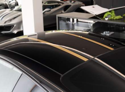Porsche - 911