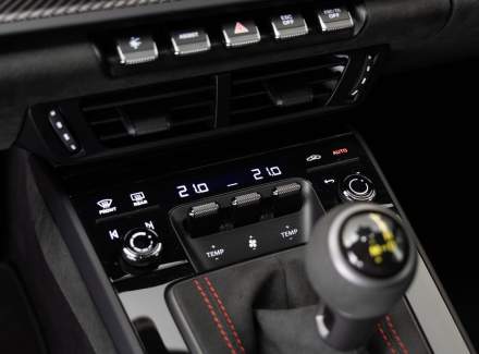 Porsche - 911