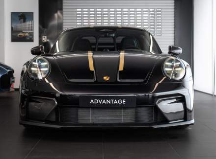 Porsche - 911