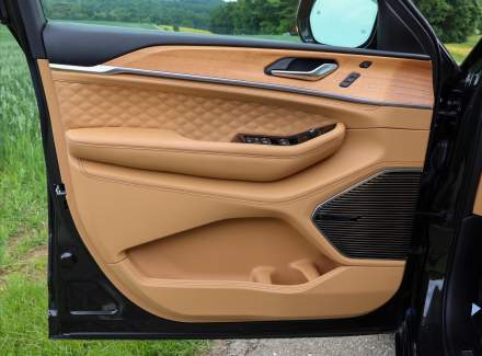 Jeep - Grand Cherokee