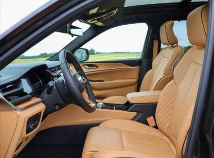 Jeep - Grand Cherokee