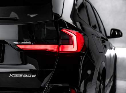 BMW - X1