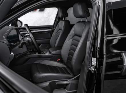 Volkswagen - Touareg