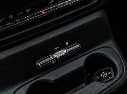 Mercedes-Benz - Vito
