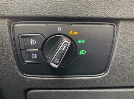 Volkswagen - Passat