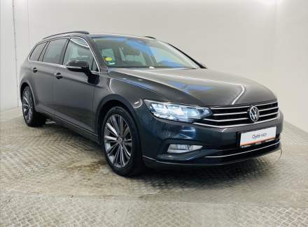 Volkswagen - Passat