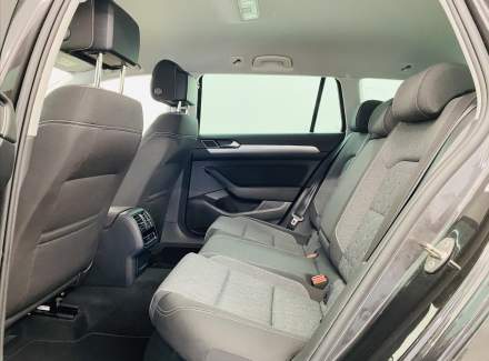 Volkswagen - Passat