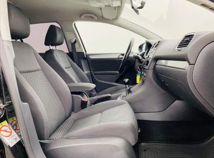 Volkswagen - Golf