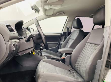 Volkswagen - Golf
