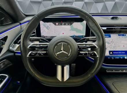 Mercedes-Benz - E-class