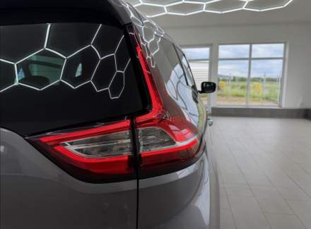 Renault - Scenic