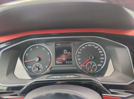 Volkswagen - Polo