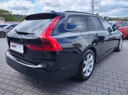 Volvo - V90