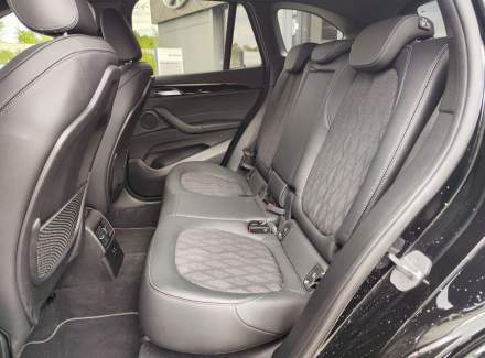 BMW - X1