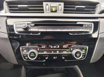 BMW - X1