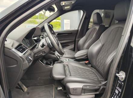 BMW - X1