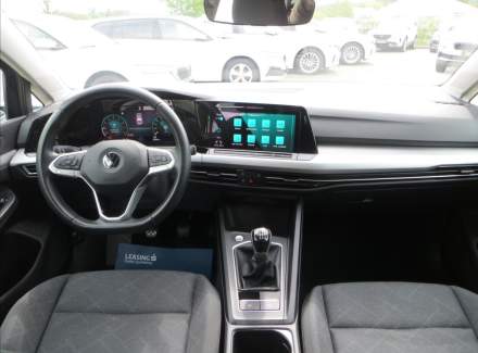 Volkswagen - Golf