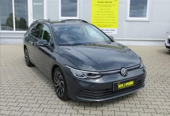 Volkswagen - Golf