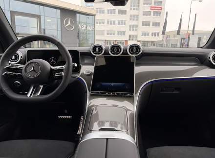 Mercedes-Benz - GLC