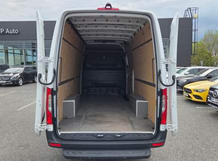 Mercedes-Benz - Sprinter
