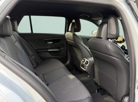 Mercedes-Benz - C-class