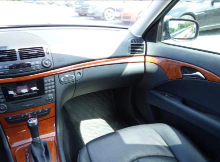 Mercedes-Benz - E-class
