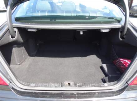 Mercedes-Benz - E-class