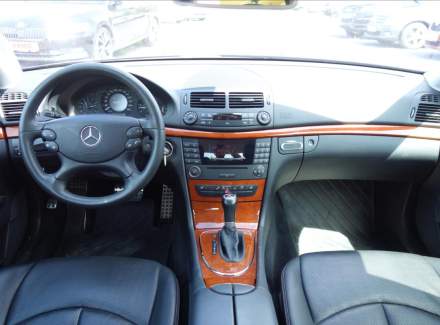 Mercedes-Benz - E-class