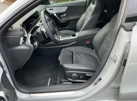 Mercedes-Benz - CLA