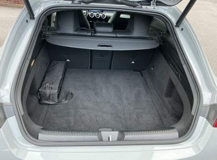 Mercedes-Benz - CLA
