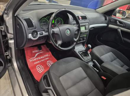 Škoda - Octavia
