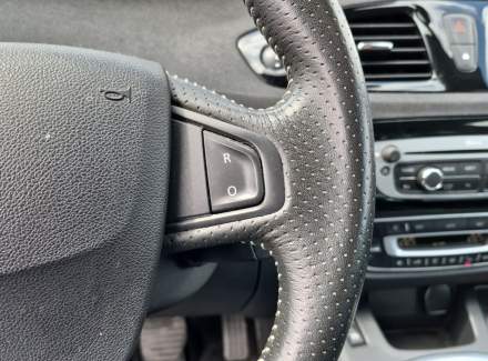 Renault - Scenic
