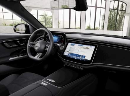 Mercedes-Benz - E-class