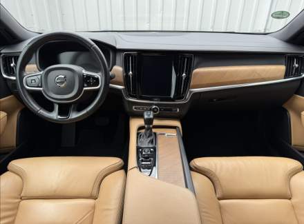 Volvo - S90