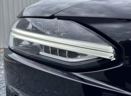 Volvo - S90