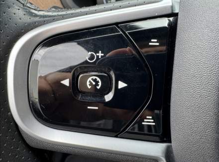 Volvo - S90