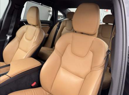 Volvo - S90