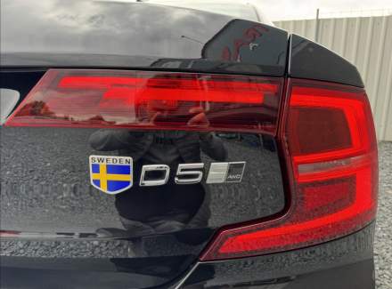 Volvo - S90