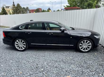 Volvo - S90