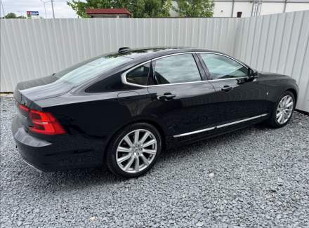 Volvo - S90
