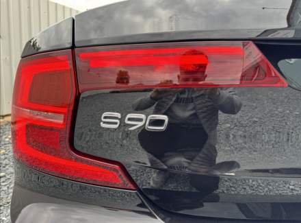 Volvo - S90
