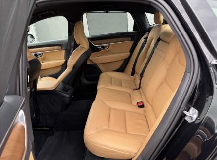 Volvo - S90