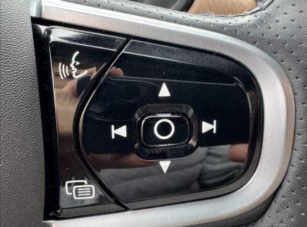 Volvo - S90