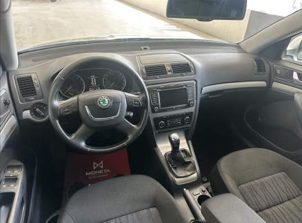 Škoda - Octavia