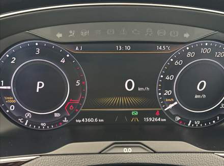 Volkswagen - Passat