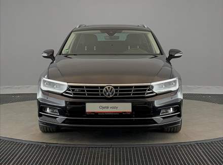 Volkswagen - Passat