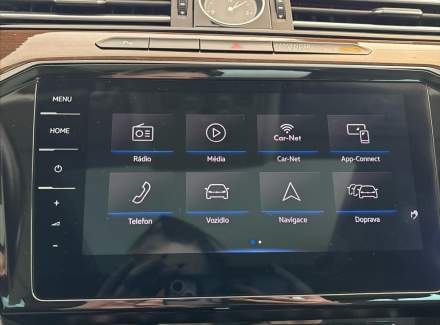 Volkswagen - Passat