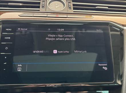 Volkswagen - Passat