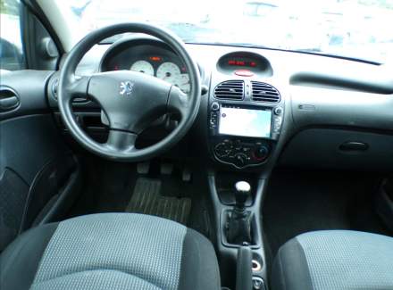 Peugeot - 206