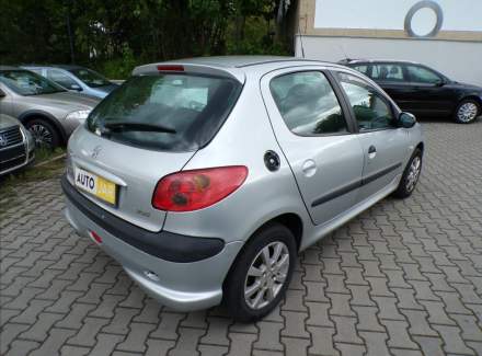Peugeot - 206